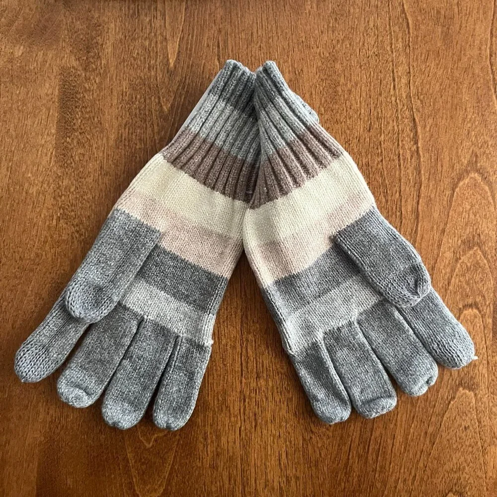 Gap knit hat and gloves set NWT